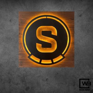 Druhým výhercem naší soutěže byla maminka, která svému synovi nechala vytvořit obraz svého oblíbeného týmu. Shodou...